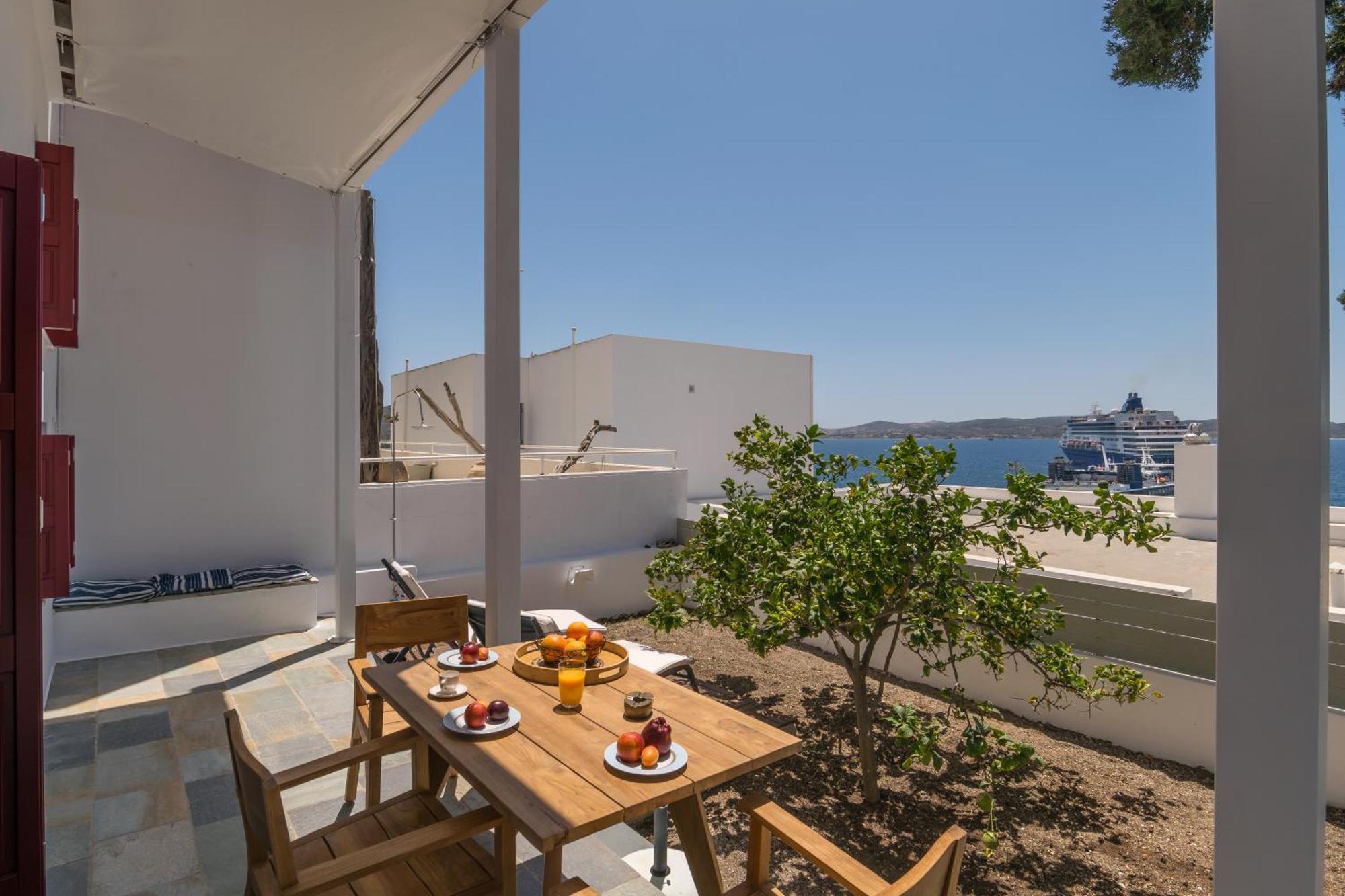 Vitalis Residences - Haven Suites Adamantas  Exterior photo
